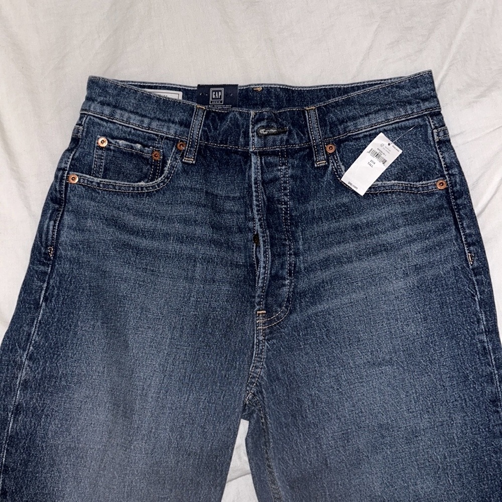 NWT GAP CHEEKY STRAIGHT JEANS women’s 27 high waisted jeans $40!